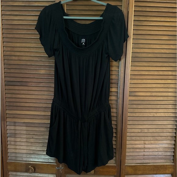 Black romper - Picture 2 of 4